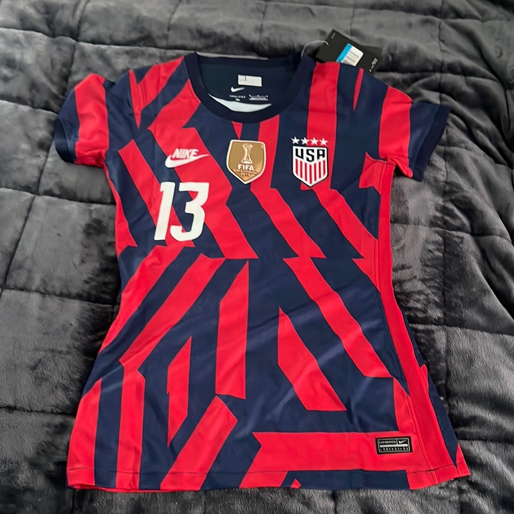 Women’s Medium Alex Morgan USA Jersey